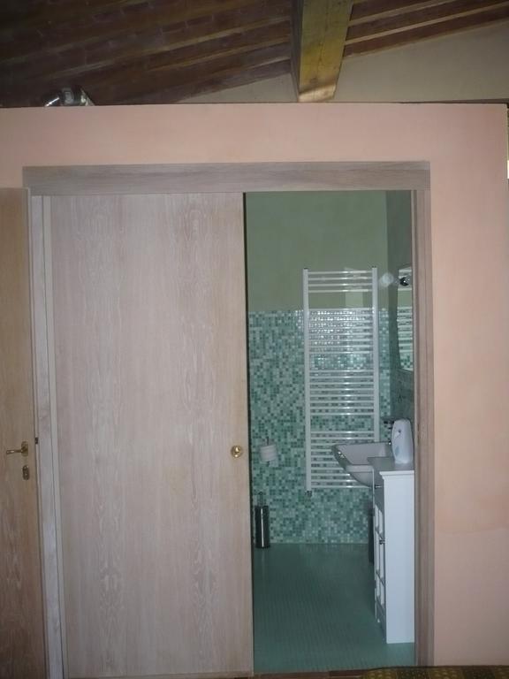 Casa Vacanze Casale al Pino Riparbella Exterior foto