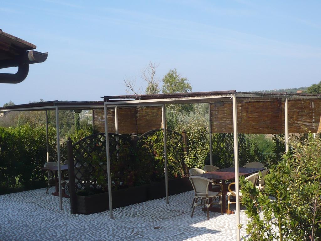 Casa Vacanze Casale al Pino Riparbella Exterior foto