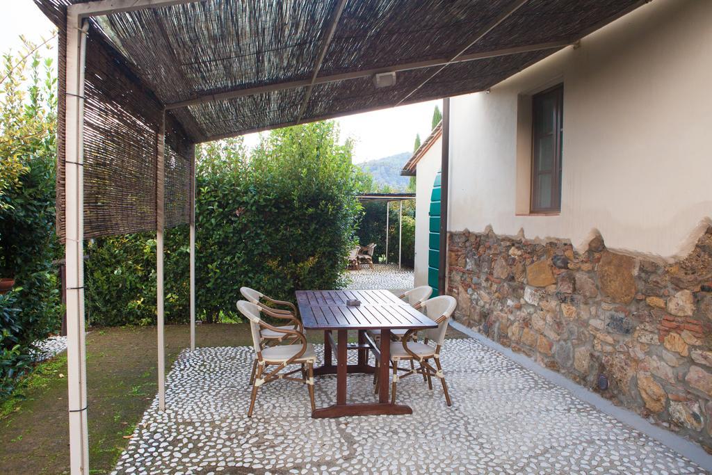 Casa Vacanze Casale al Pino Riparbella Exterior foto