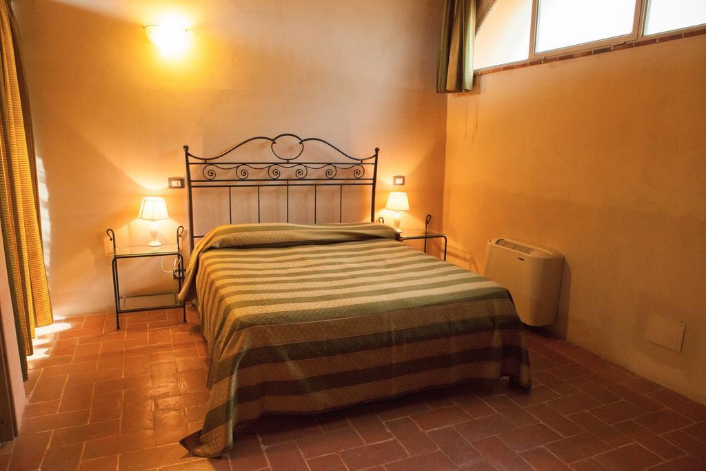 Casa Vacanze Casale al Pino Riparbella Exterior foto