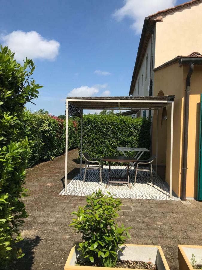 Casa Vacanze Casale al Pino Riparbella Exterior foto