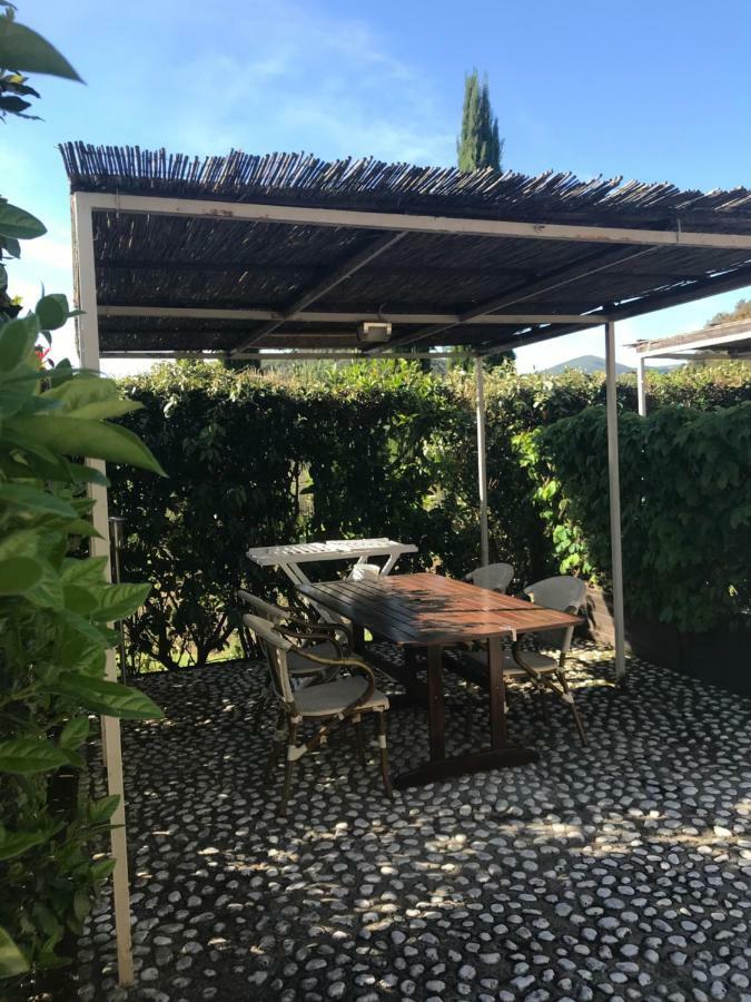 Casa Vacanze Casale al Pino Riparbella Exterior foto